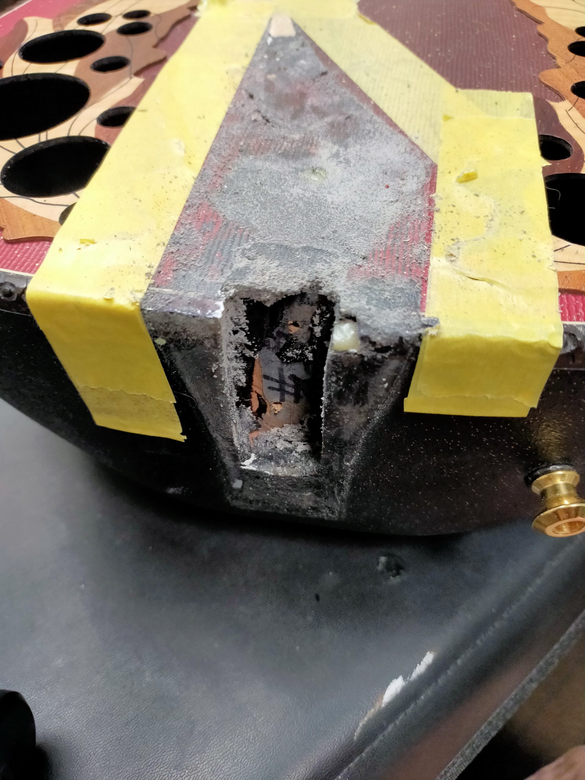 Ovation Super Adamas ボディジョイント部